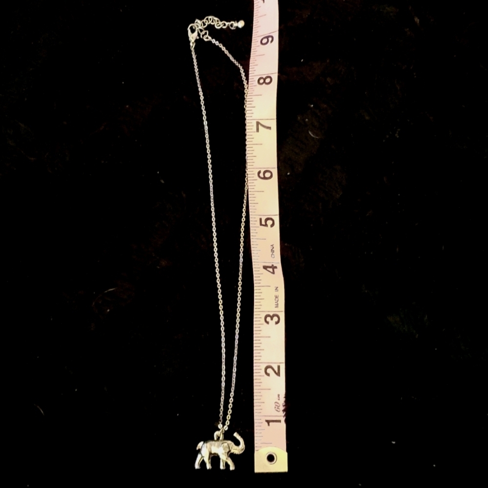 Dainty Silver Elephant Necklace - Picture 4 of 4